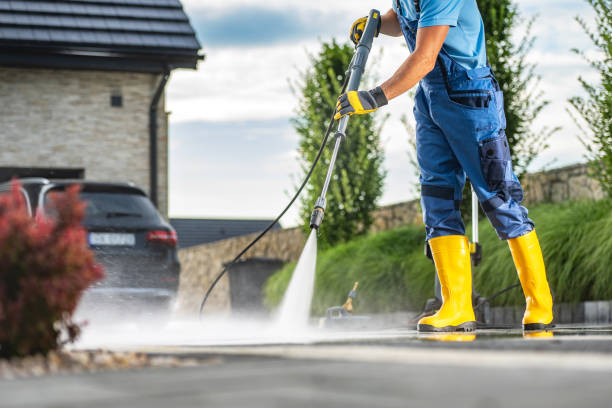 Best Residential Pressure Washing Services  in River Falls, WI